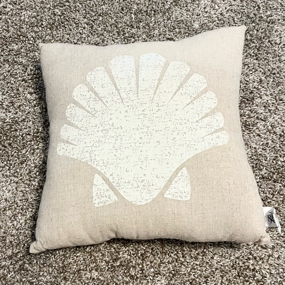 NEW Honey & Me Decorative Shell Pillow